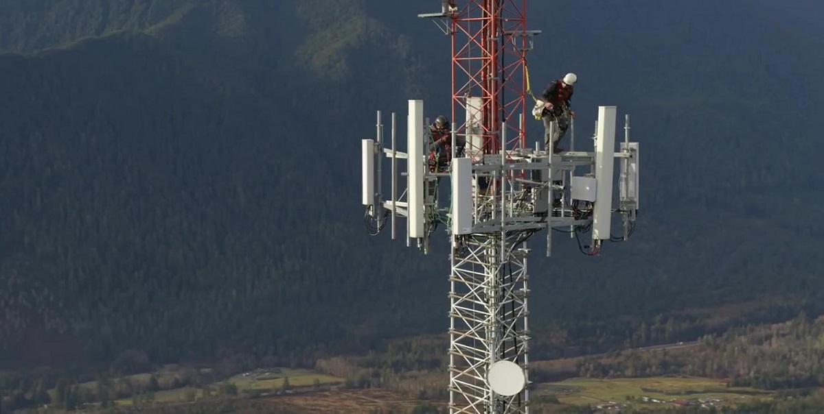 apple-computer-desk-159807